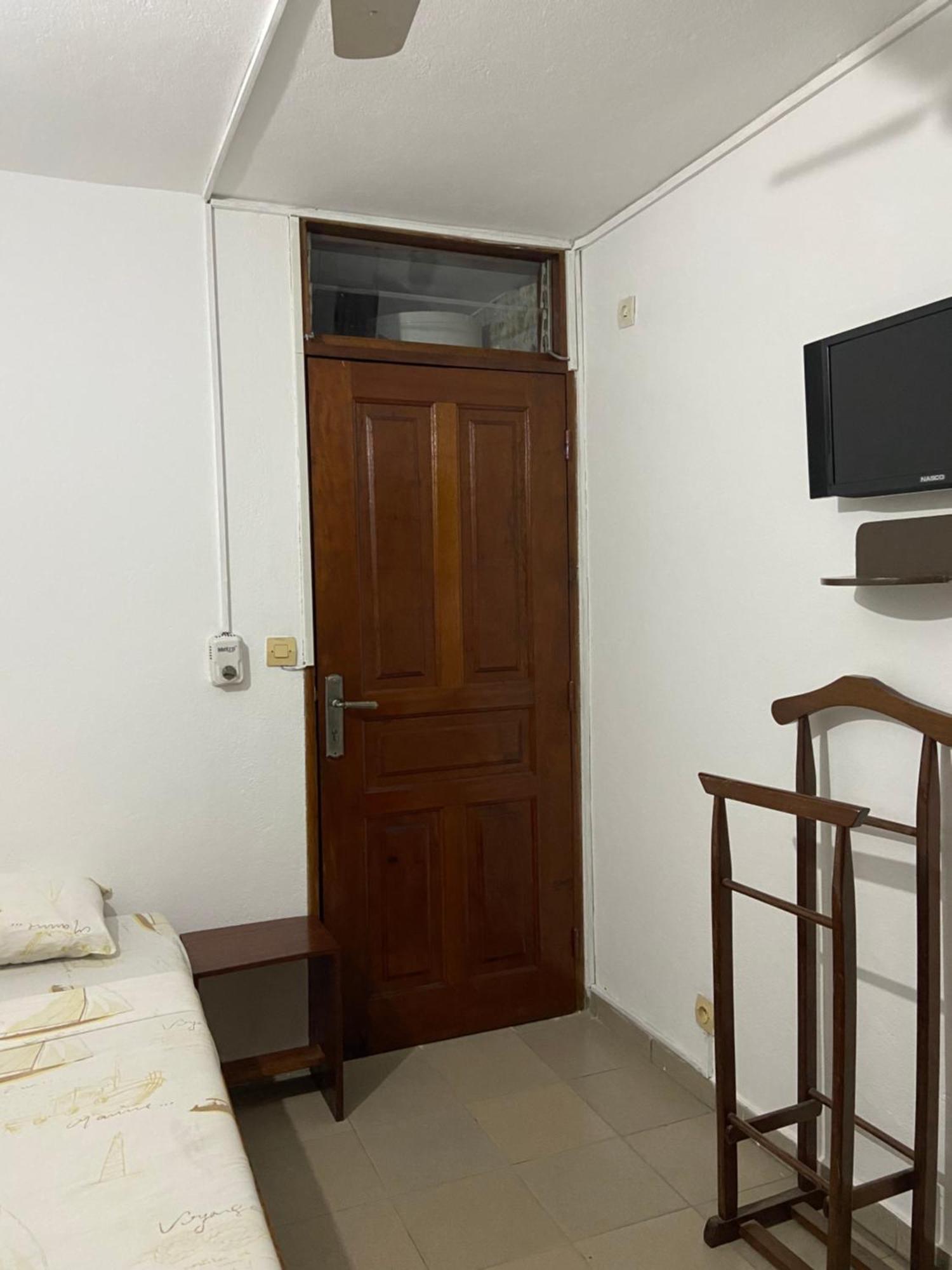 Villa Cb Abidjan Szoba fotó